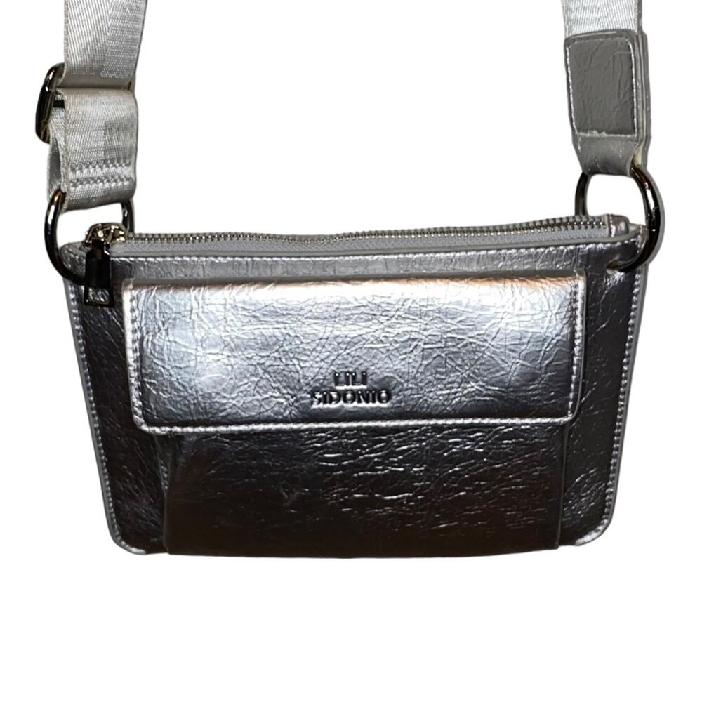 Lili Sidonio x Molly Bracken Metallic Silver‎ Crossbody Bag